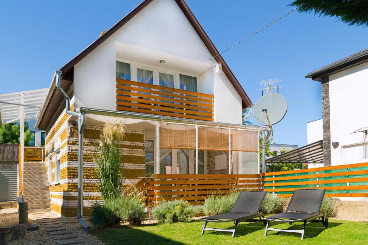 Green Stone Apartments Hajduszoboszlo Exterior photo